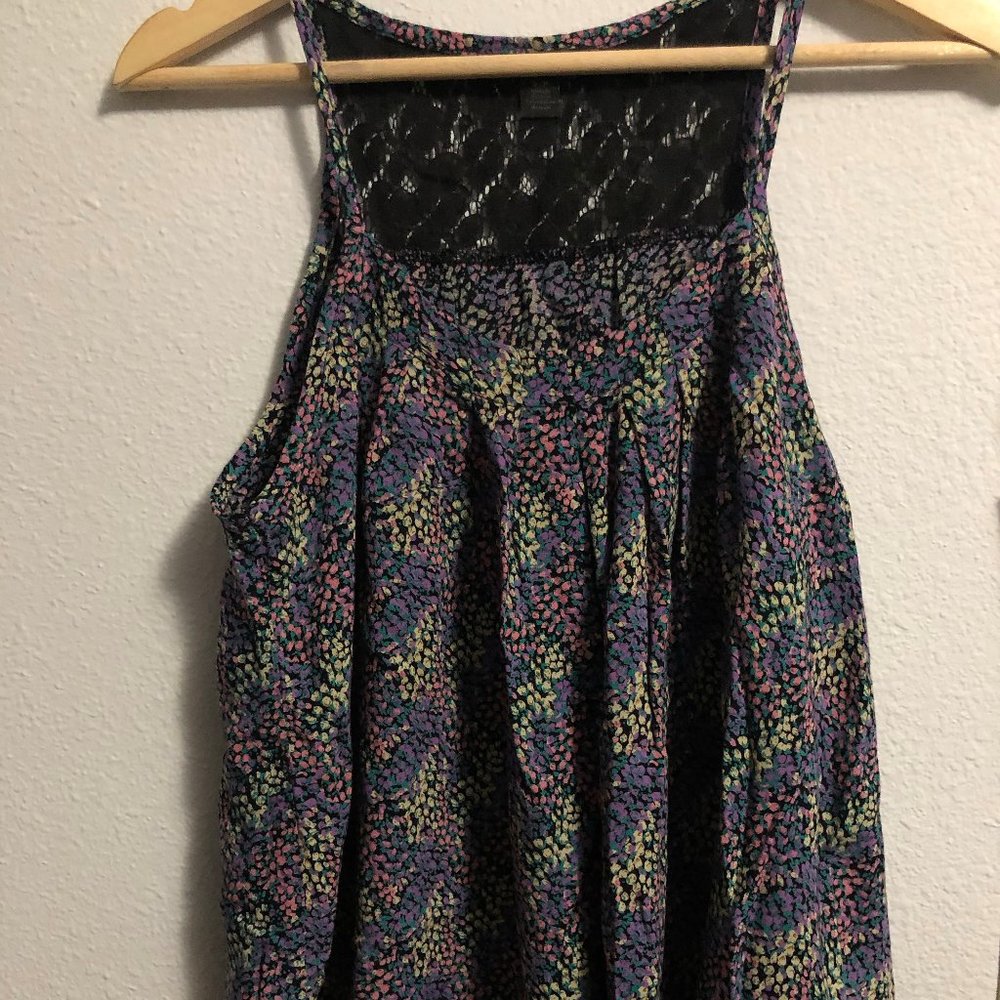 Forever 21 polka dot top with lace